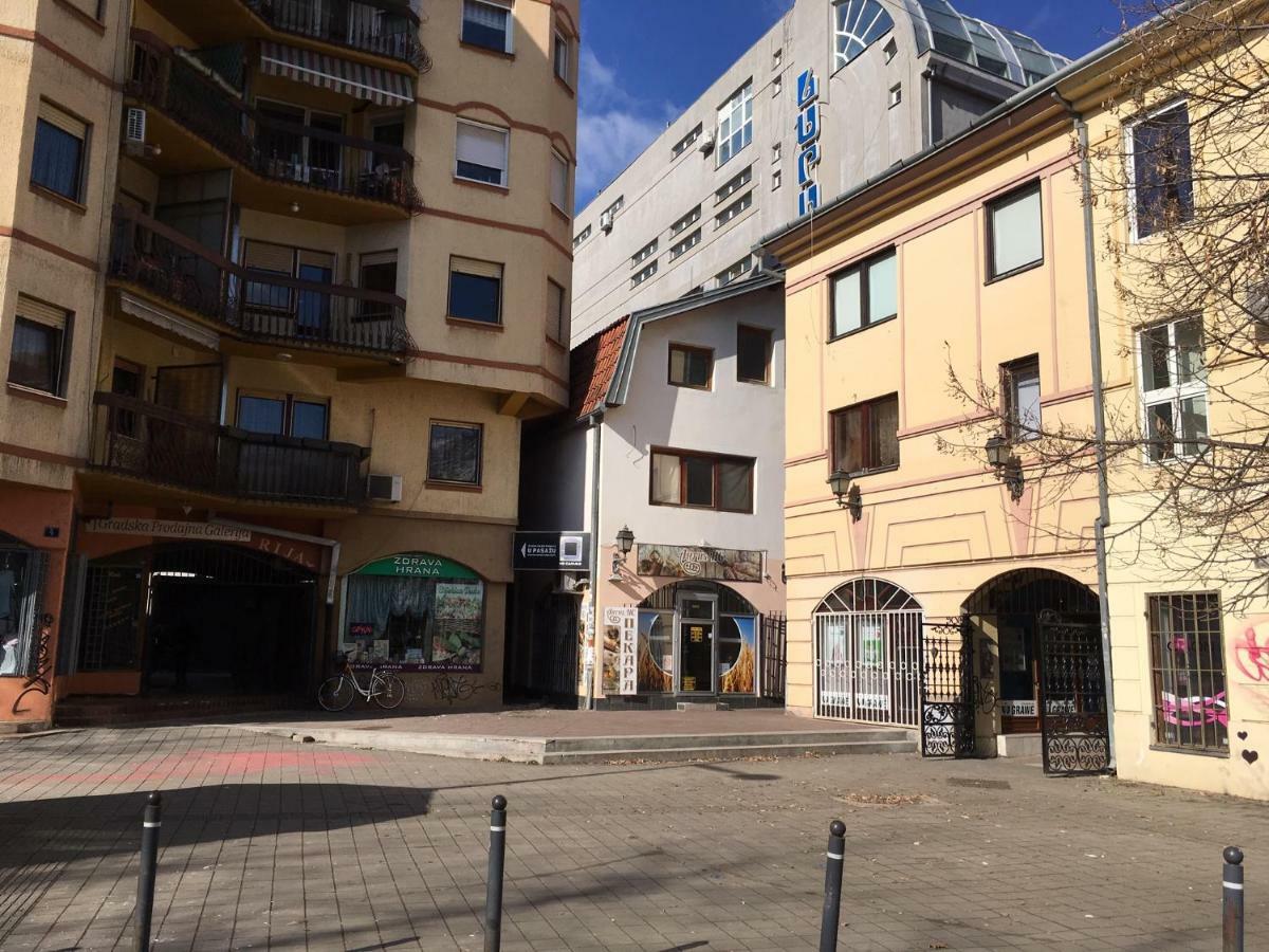 Apartmani Vukan Nowy Sad Zewnętrze zdjęcie